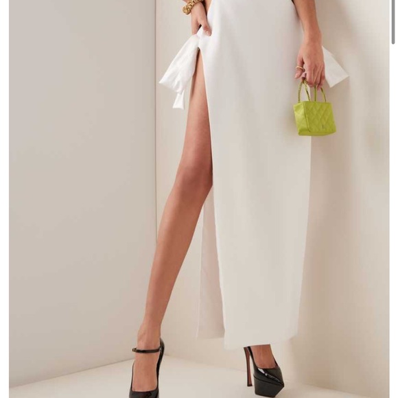 Amina Muaddi Yigit in PATENT- Brand New!!! - Picture 6 of 8